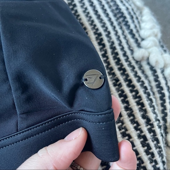 GYMSHARK SQUARE NECK BIKINI TOP ONLY - Picture 3 of 7